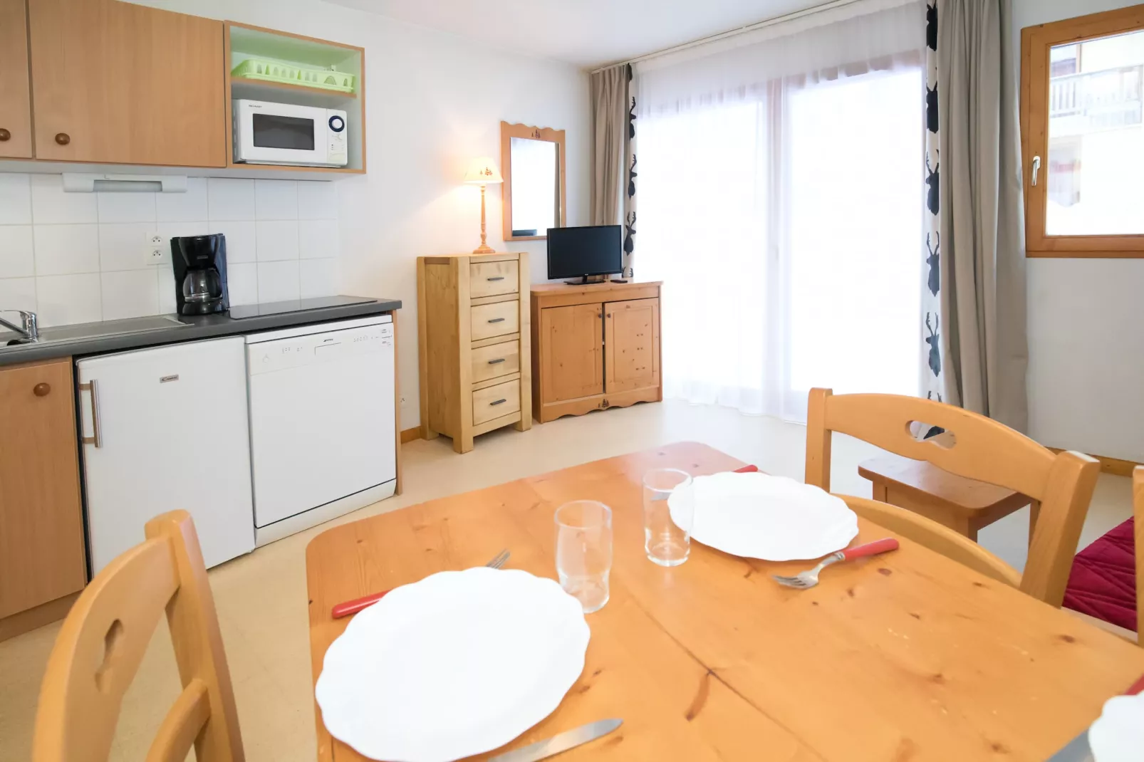 Balcons G 015 - PARC NAT. VANOISE studio 4 pers.-Kitchen