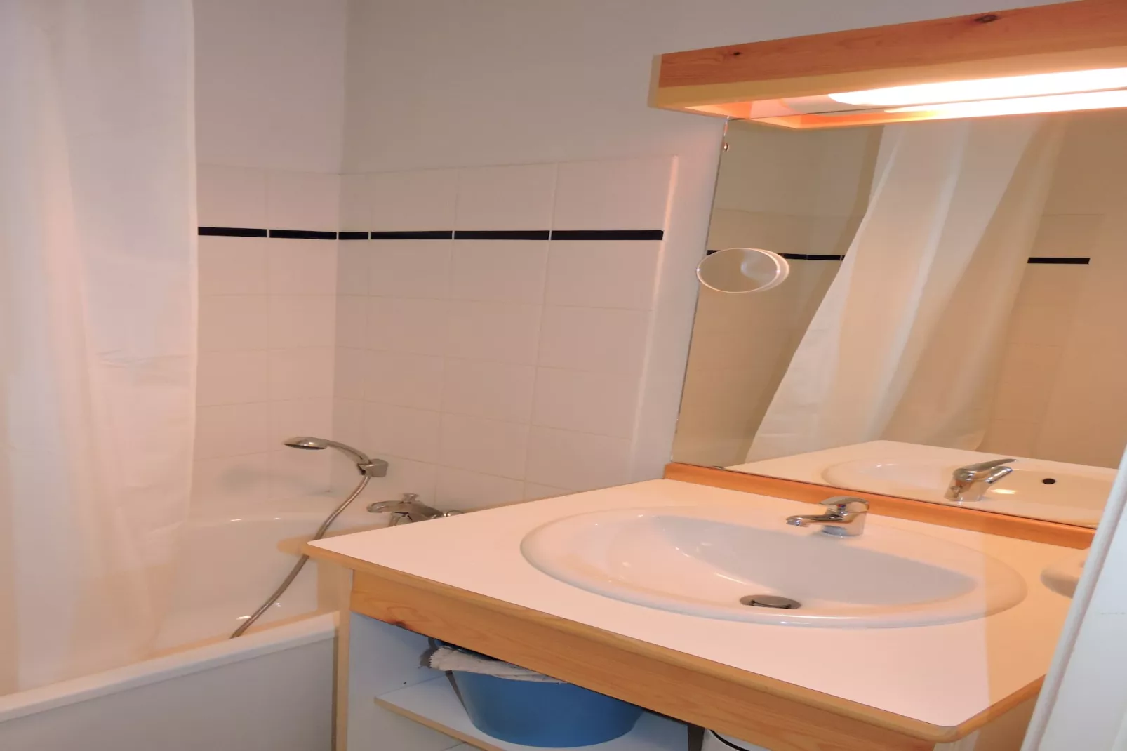 Balcons G 015 - PARC NAT. VANOISE studio 4 pers.-Bathroom