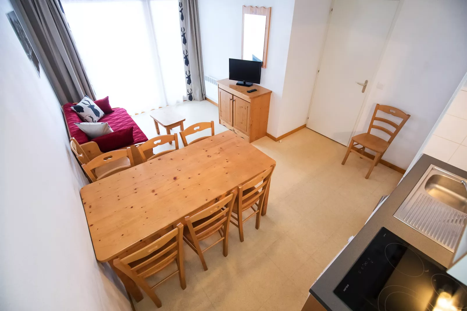Balcons G 022 - PARC NAT. VANOISE appart. 8 pers.-Living room