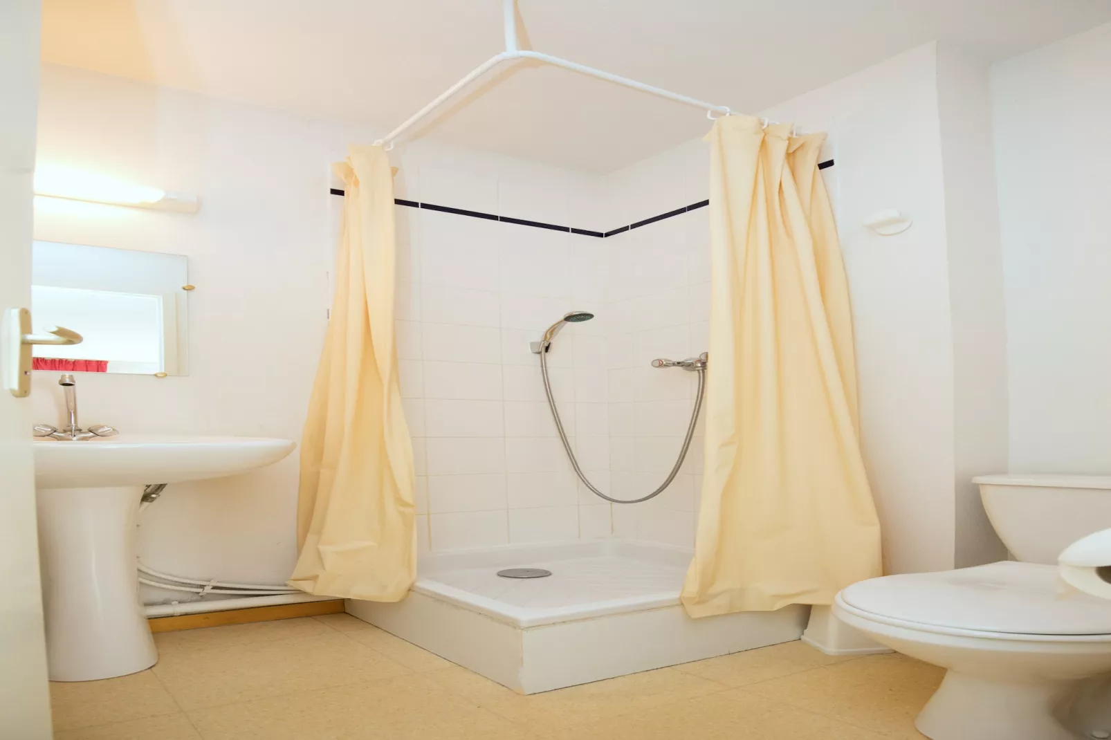 Balcons G 025 - PARC NAT. VANOISE appart. 8 pers.-Bathroom