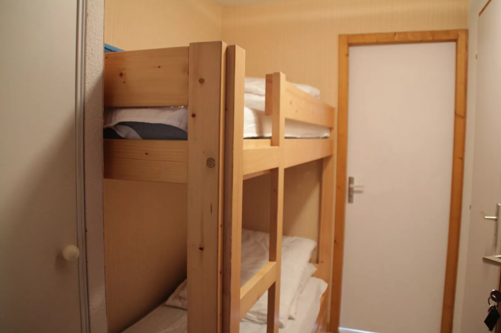 Christina CR19 FAMILY & MOUNTAIN 3 Pers.-Bedroom
