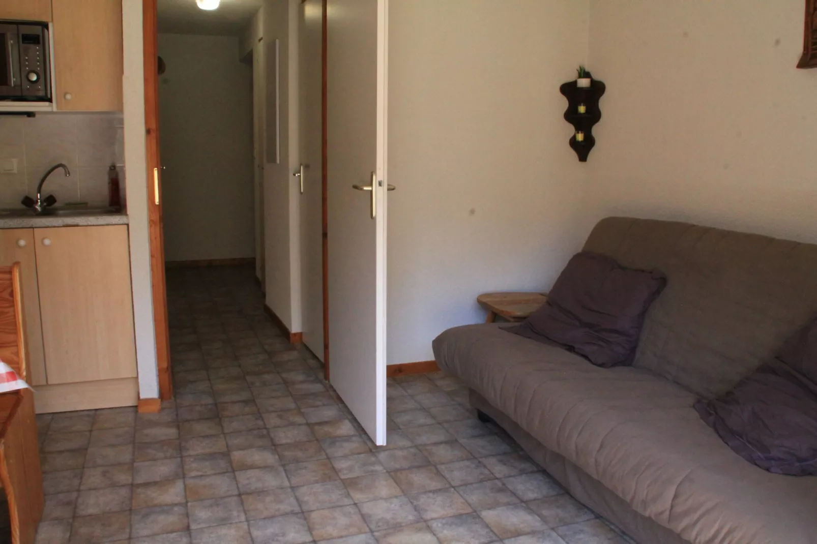 Amarillys AM2 MOUNTAIN & TELECABINE 4 Pers.-Living room