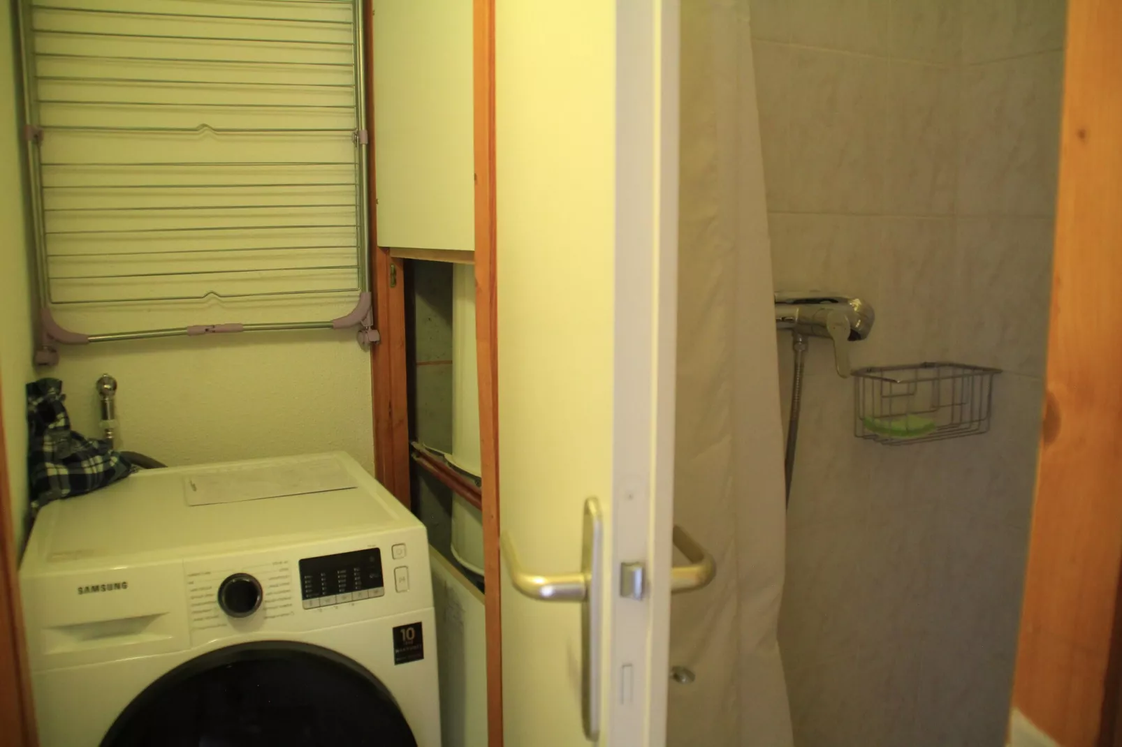 Amarillys AM20 MOUNTAIN & TELECABINE 6 Pers.-Bathroom