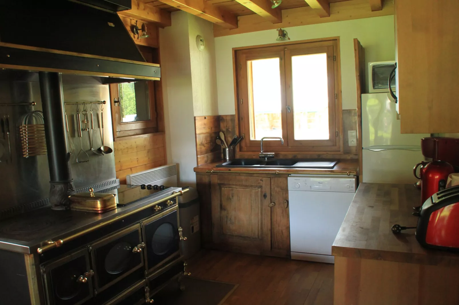 SABOT DE VENUS  SA8 TELECABINE & SPACIOUS 7 Pers.-Kitchen
