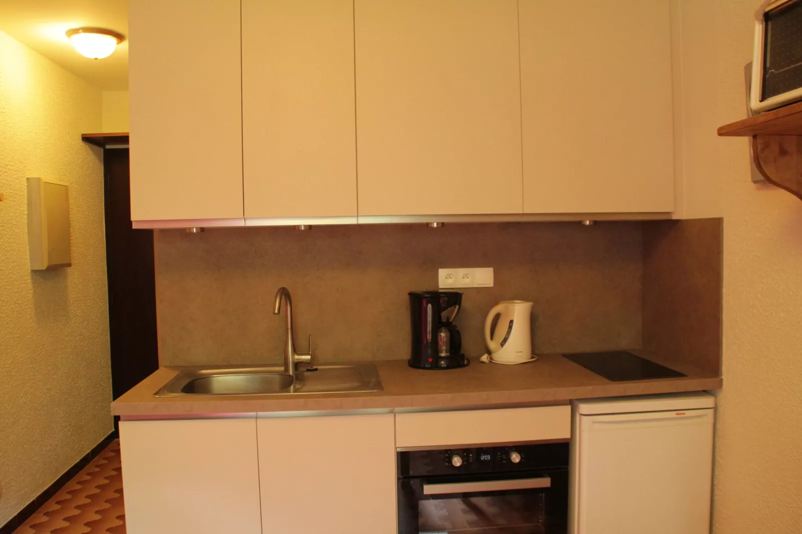 Mont de Grange MGB141 NATURE & ESCAPE 2 pers.-Kitchen