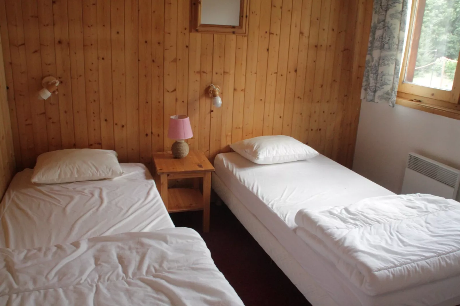 VAL PIERRE VPD2 CENTER & SPACIOUS 8 Pers.-Bedroom