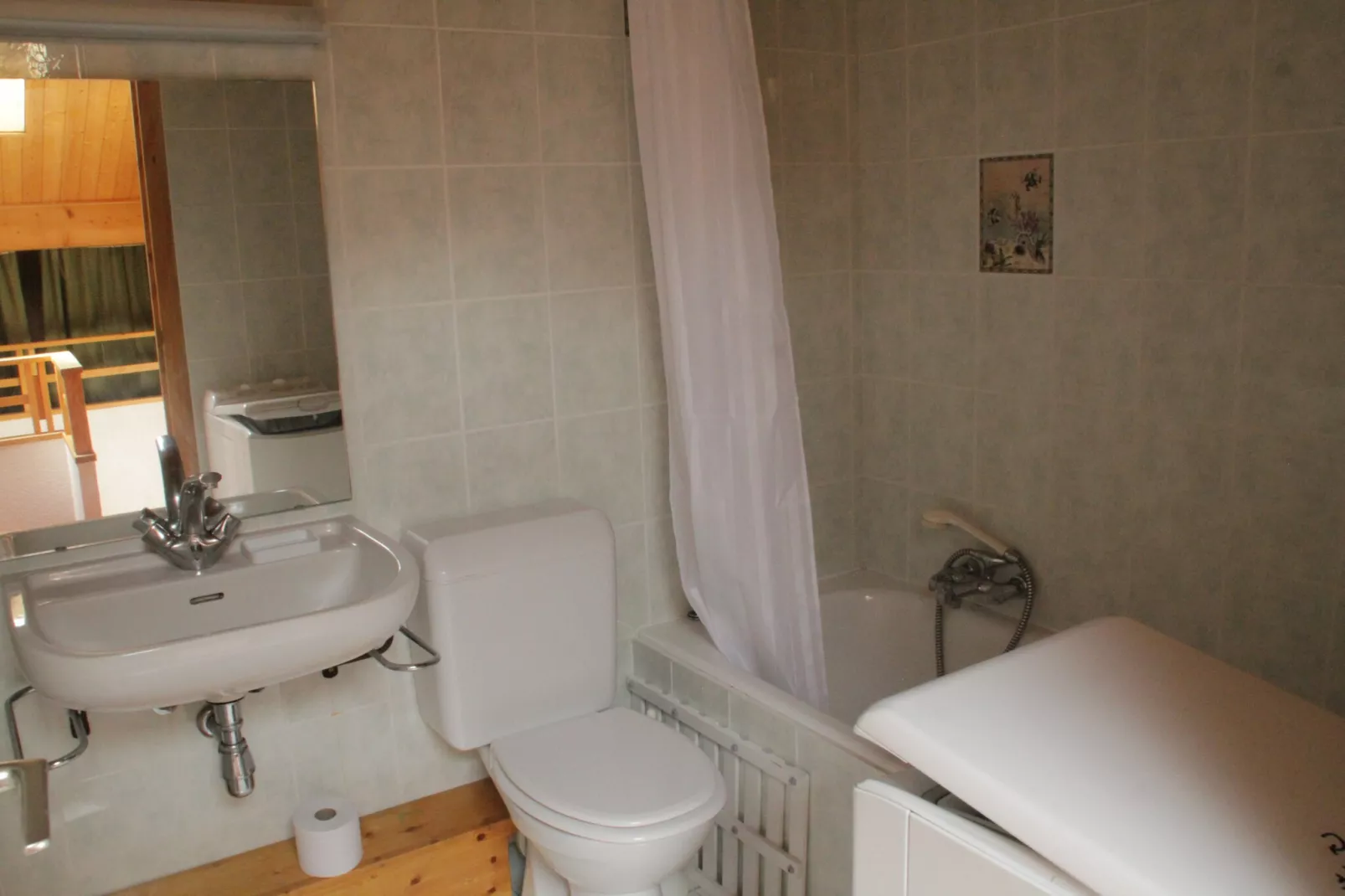 VAL PIERRE VPD2 CENTER & SPACIOUS 8 Pers.-Bathroom