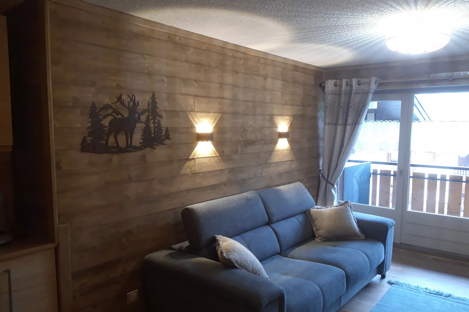 Alpenlake AP122 VIEW & NATURE 4 Pers.-Living room