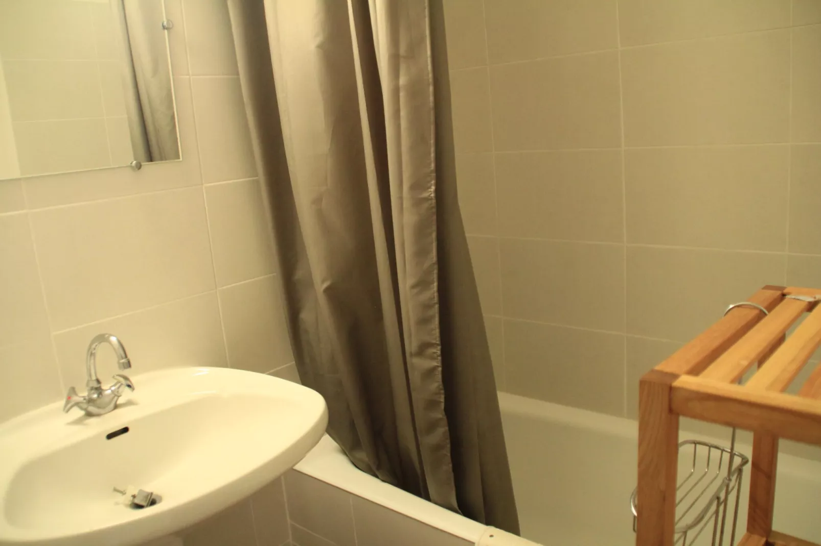 Alpenlake AP110  LAC & NATURE 4 Pers-Bathroom