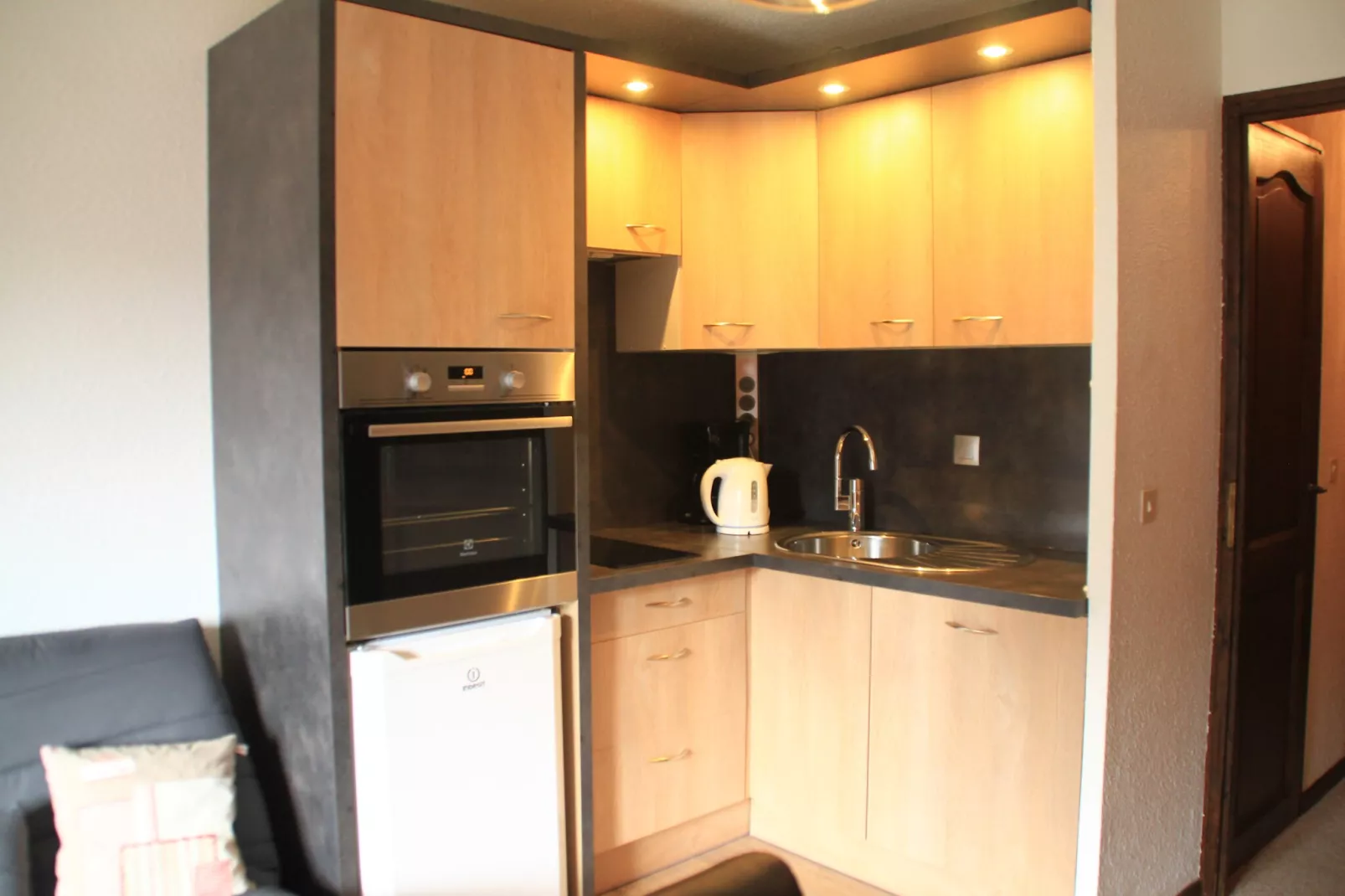 Corina CN35 QUIET & NATURE 5 Pers.-Kitchen
