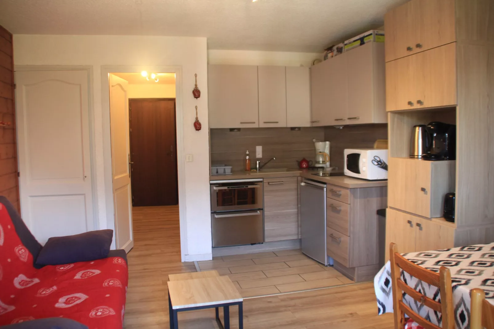 Corina CN11 QUIET & MOUNTAIN 4 Pers.-Living room