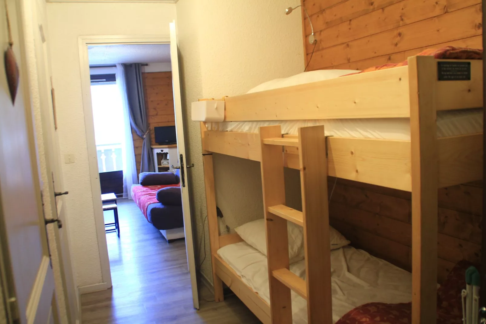 Corina CN11 QUIET & MOUNTAIN 4 Pers.-Bedroom