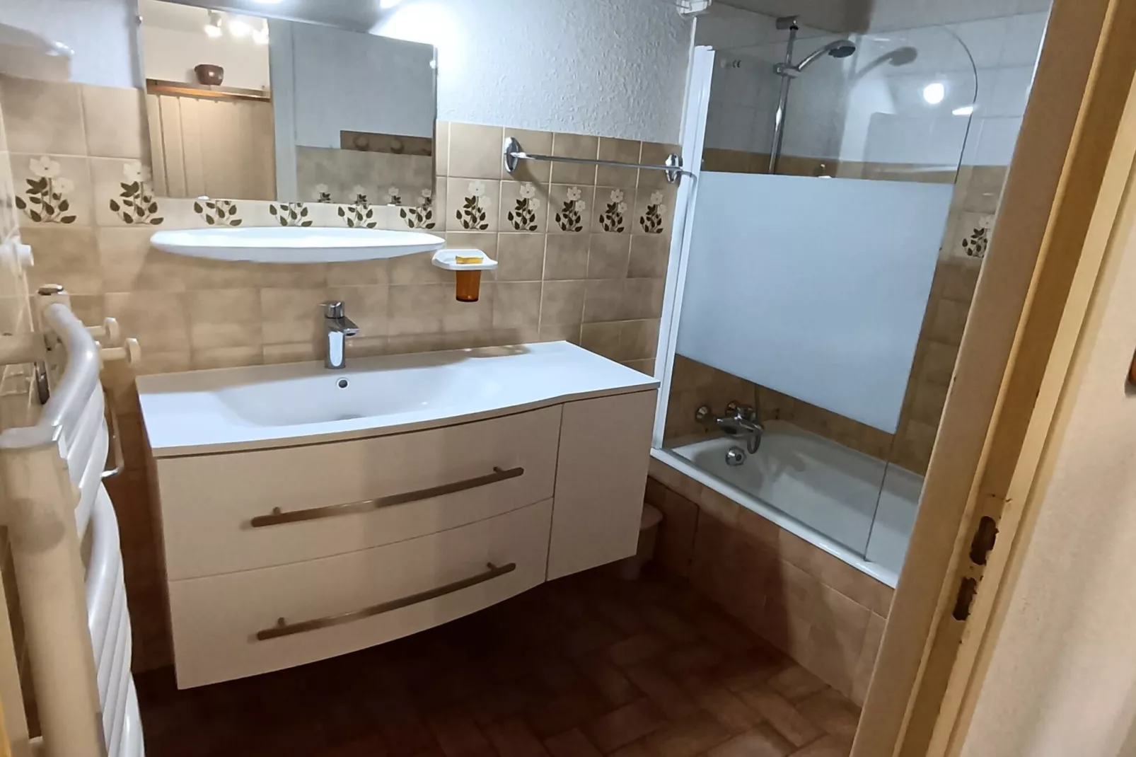 Grépon GP6  CENTER & MOUNTAIN 6 Pers.-Bathroom