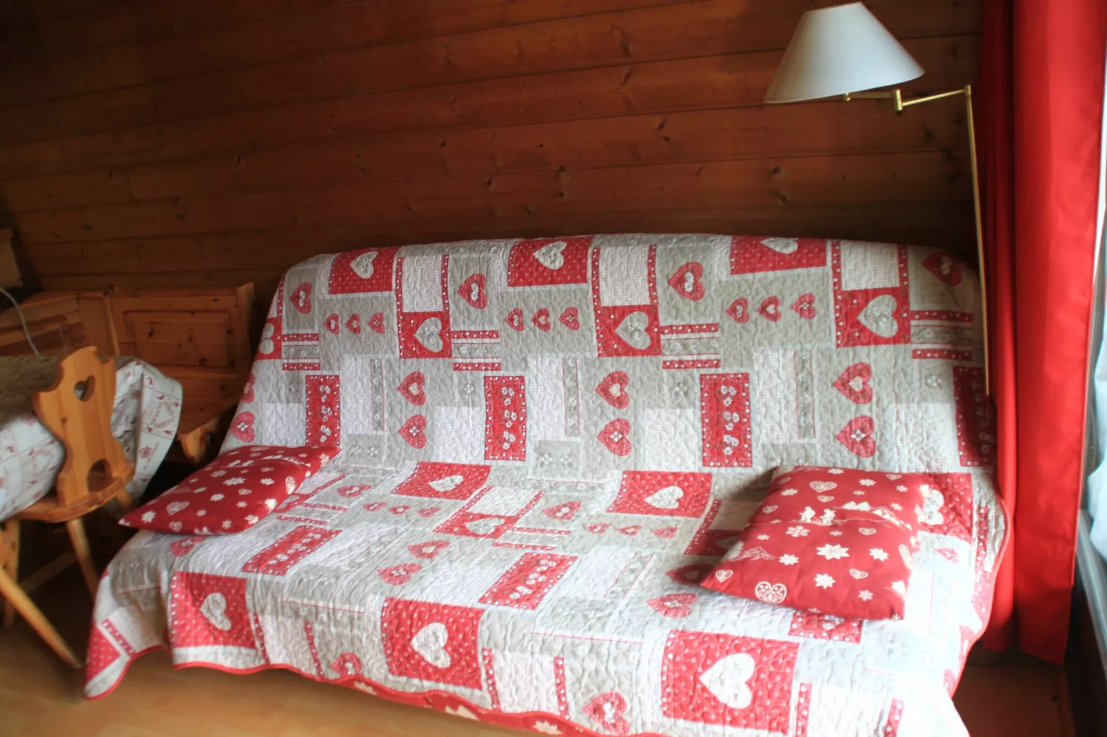 Moulin ML184 TELECABINE & MOUNTAIN 4 pers.-Living room