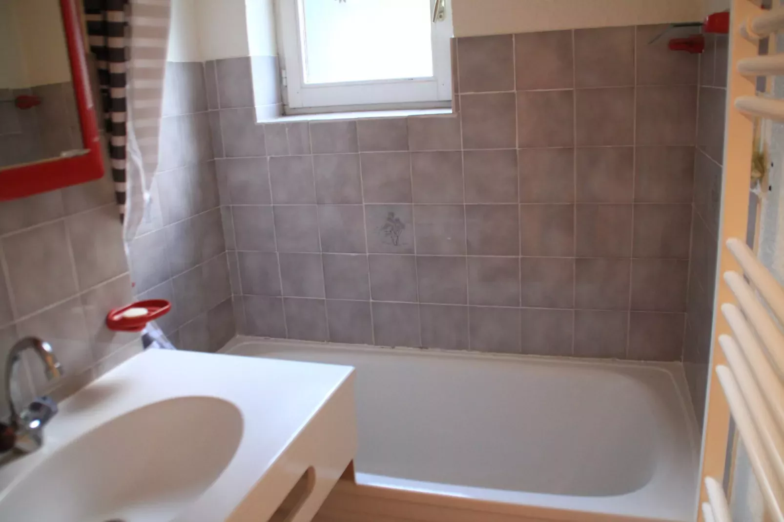 Perce Neige PNA18 FAMILY & NATURE 4 Pers.-Bathroom