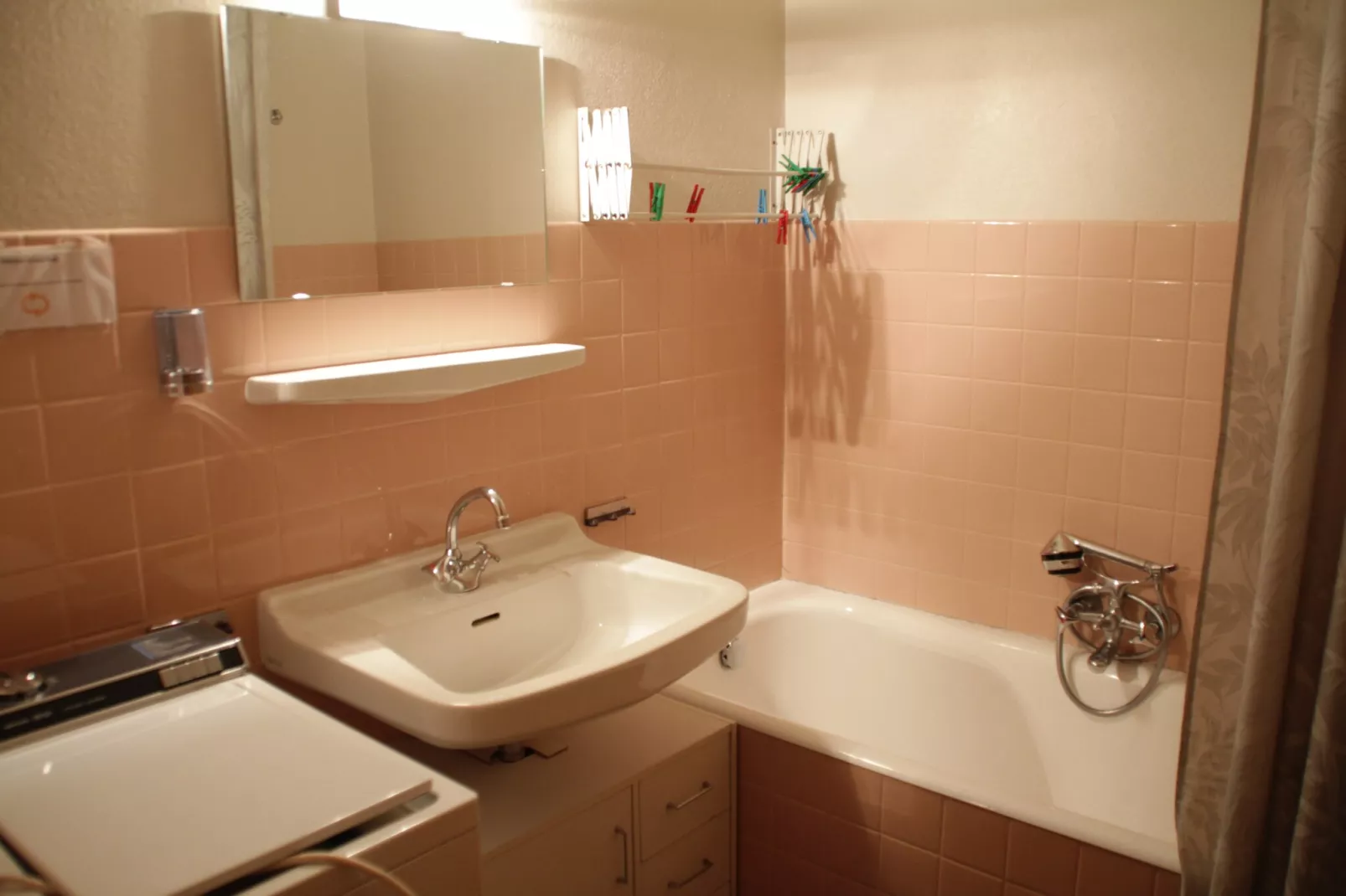 RESIDENCE RSA18 SWIMMING POOL & CENTER 6 pers.-Bathroom