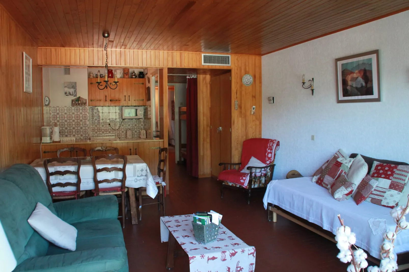 RESIDENCE RSA17 SWIMMING POOL & CENTER 5 pers.-Living room