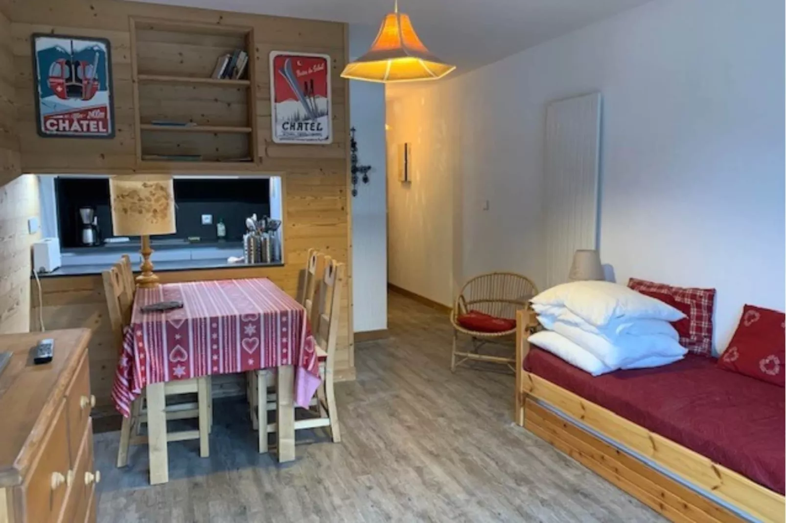 Croix de Savoie CX22 CENTER & VIEW 2 Pers.-Living room