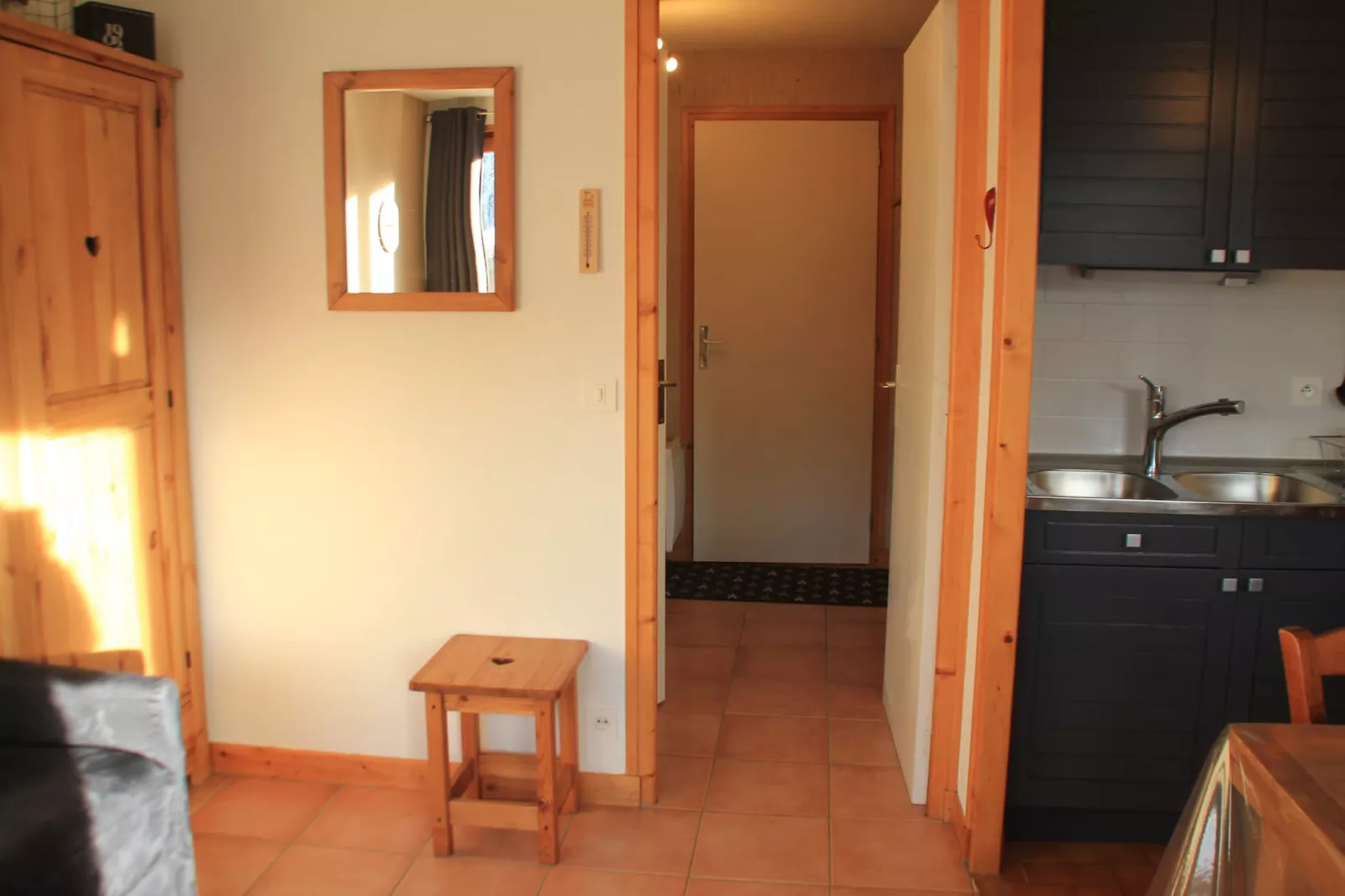 TARTIFLES TF11 NATURE & MOUNTAIN 4 Pers.-Kitchen