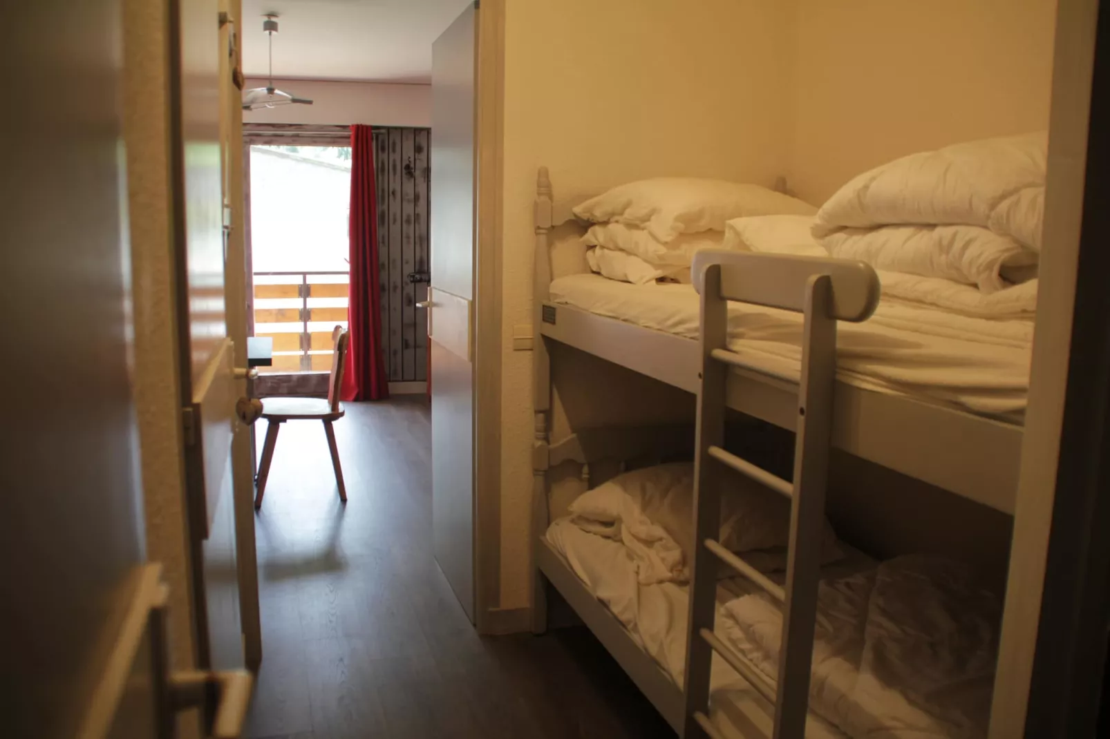 Portes Du Soleil PSA47 TELECABINE & MOUNTAIN 4 Per-Bedroom