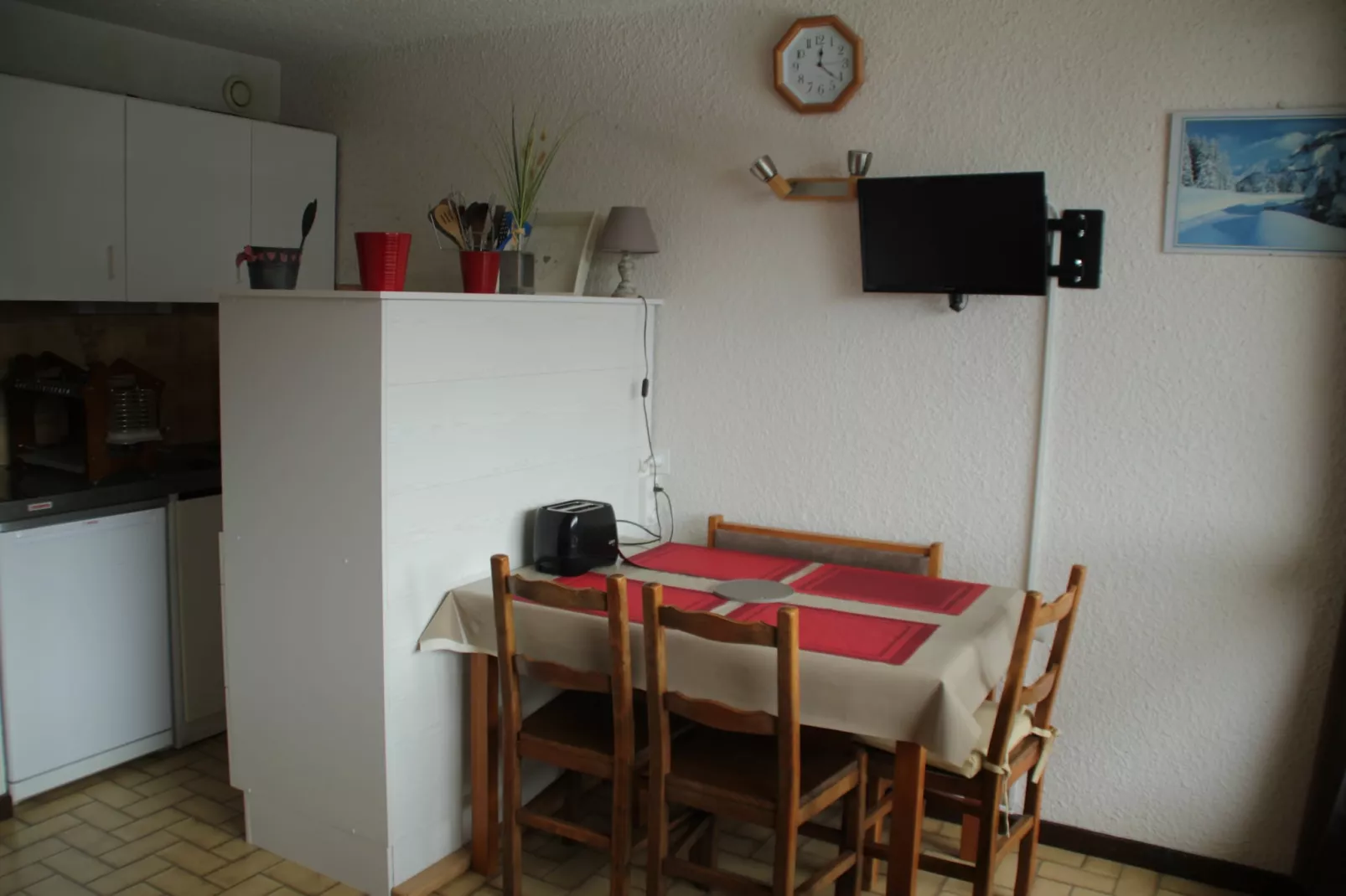 Hameau des 4 saisons HSE89  VIEW  & SUN 3 pers.-Dining room