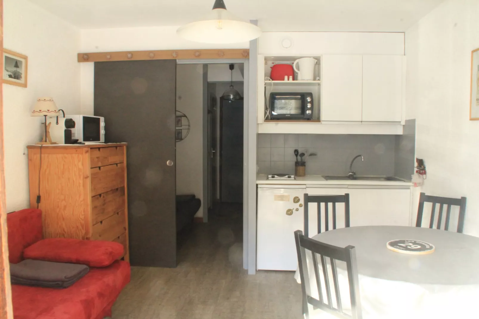 Portes Du Soleil PSB187 TELECABINE & MOUNTAIN 4 Pe-Living room