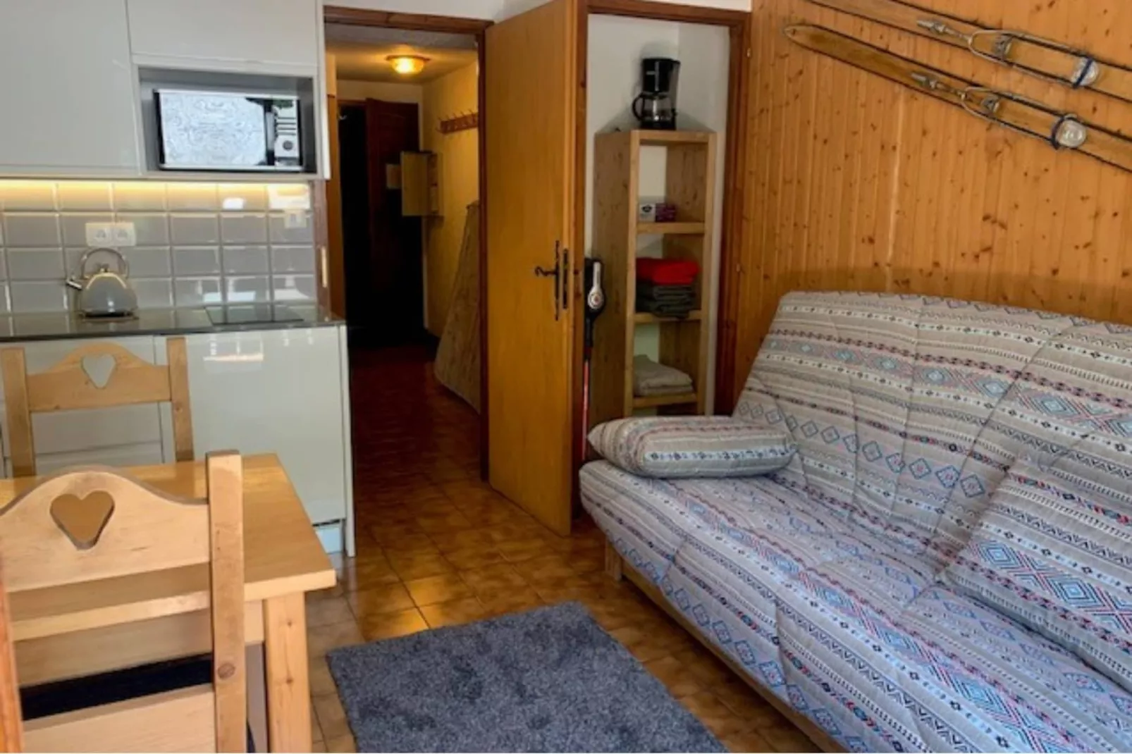Gelinotte GL10 TELECABINE & MOUNTAIN 4 Pers.-Living room