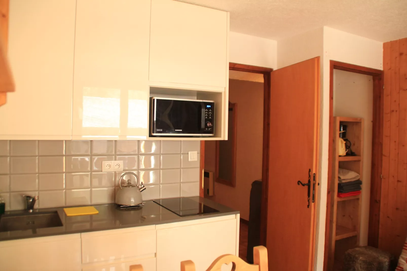 Gelinotte GL10 TELECABINE & MOUNTAIN 4 Pers.-Kitchen