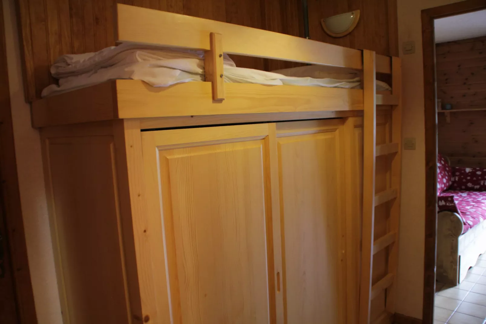 VOINETTES VNB3 TELECABINE & MOUNTAIN 4 Pers.-Bedroom
