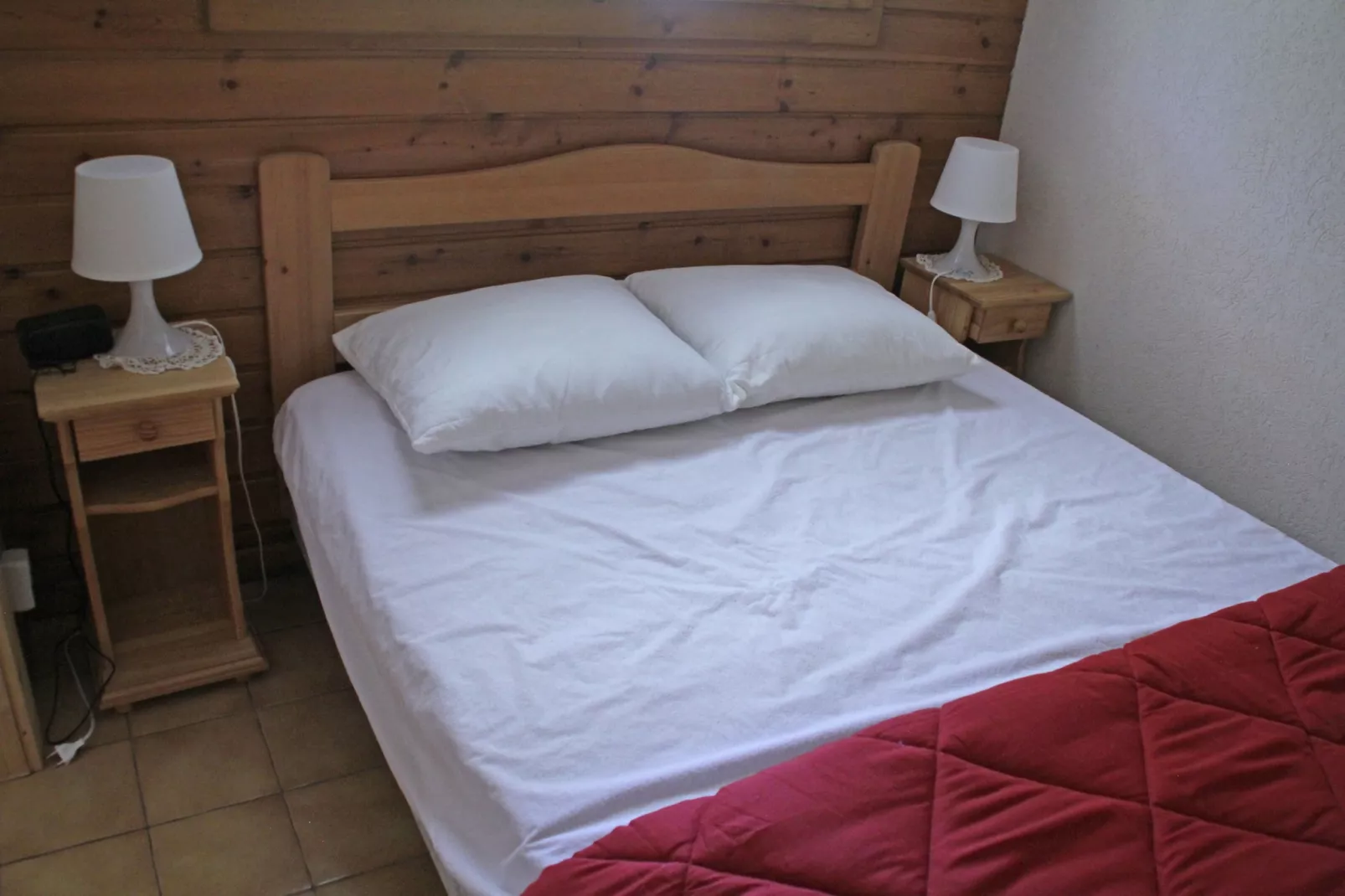 VOINETTES VNB2 TELECABINE & MOUNTAIN 4 Pers.-Bedroom