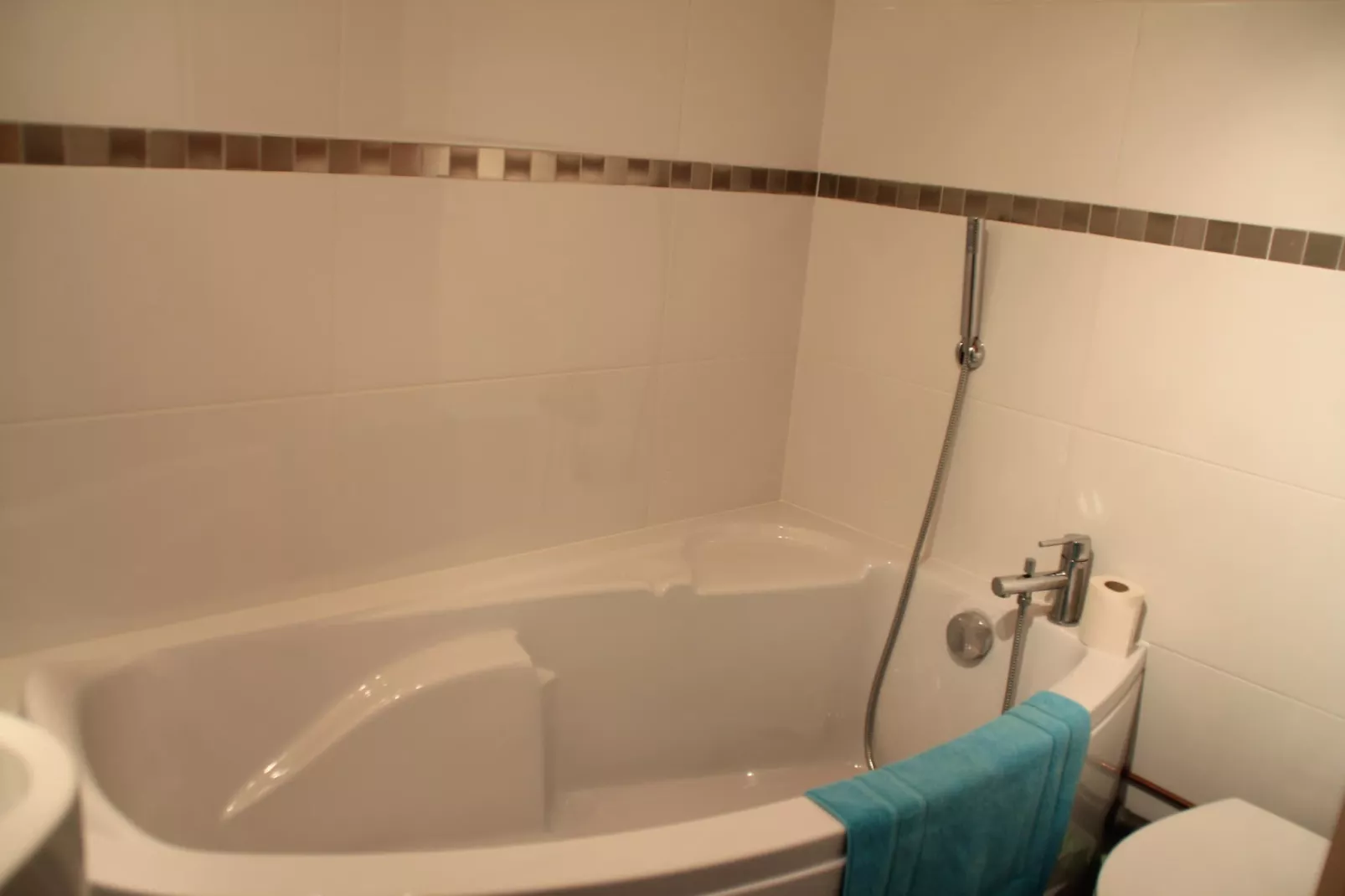 Myrtilles MR27 TELECABINE & NATURE 6 pers.-Badezimmer