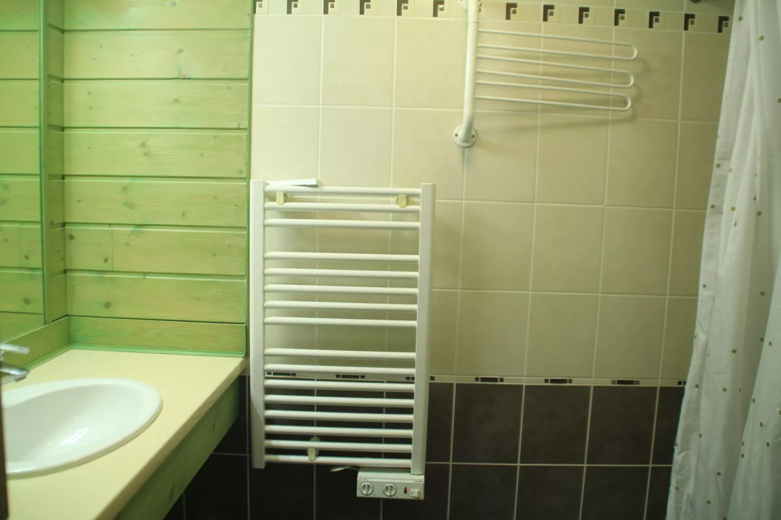 Chalet Chalune FDF NATURE & FARM 6 Pers.-Bathroom