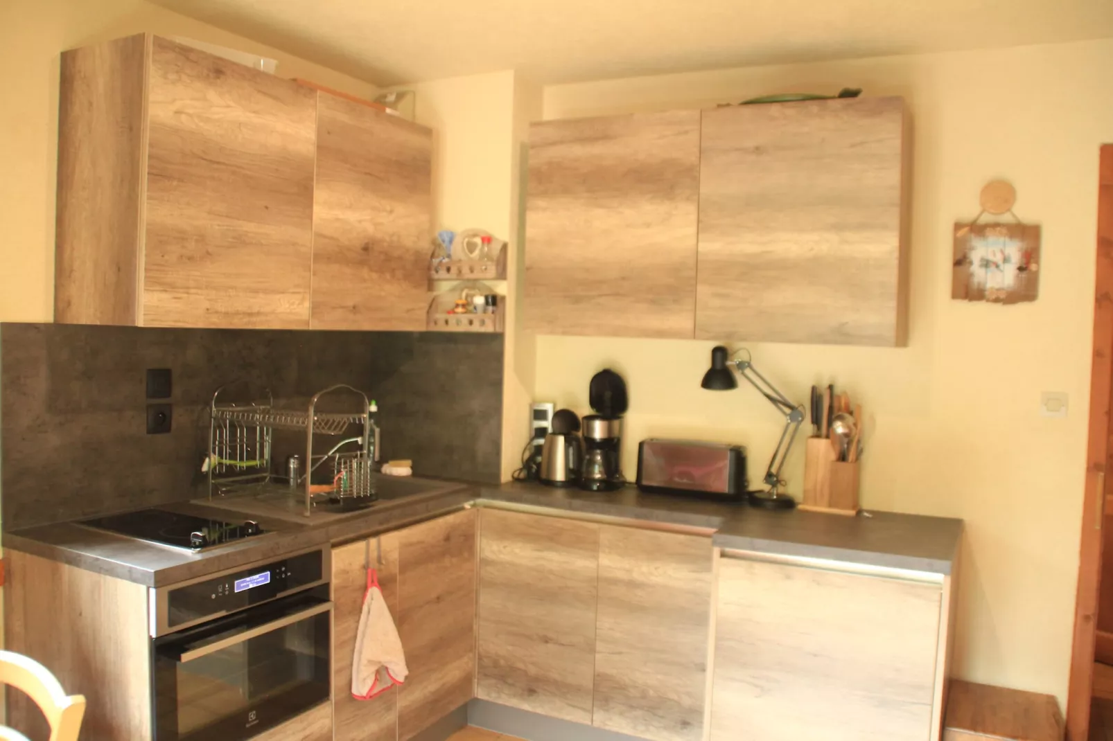 Voinettes B5 VNB5 TELECABINE & MOUNTAIN 4 Pers-Kitchen