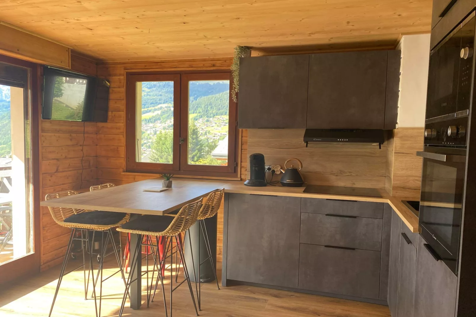 Alpina AL4 MOUNTAIN & QUIET 4 Pers-Kitchen