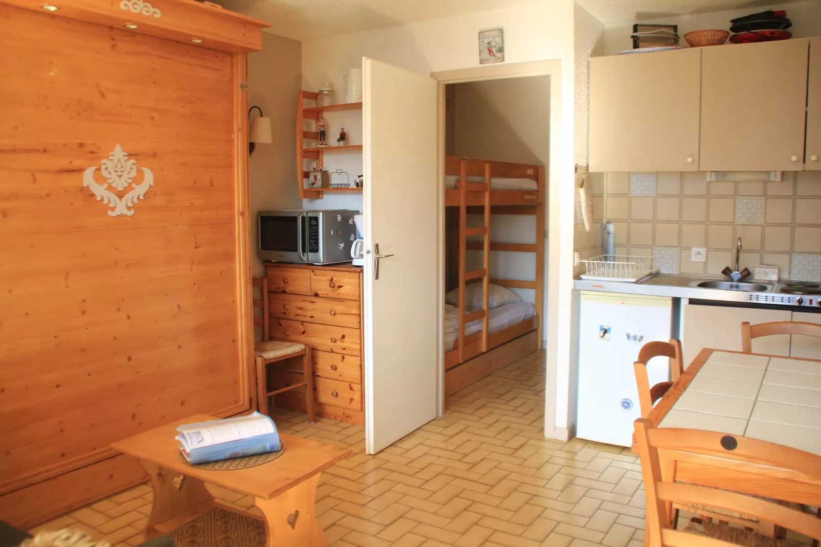 Hameau des 4 Saisons HSE88 MOUNTAIN & SUN 3 Pers-Living room