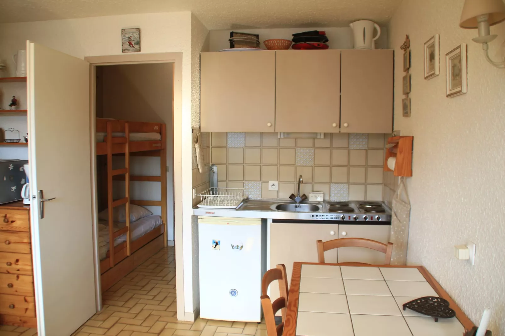 Hameau des 4 Saisons HSE88 MOUNTAIN & SUN 3 Pers-Kitchen