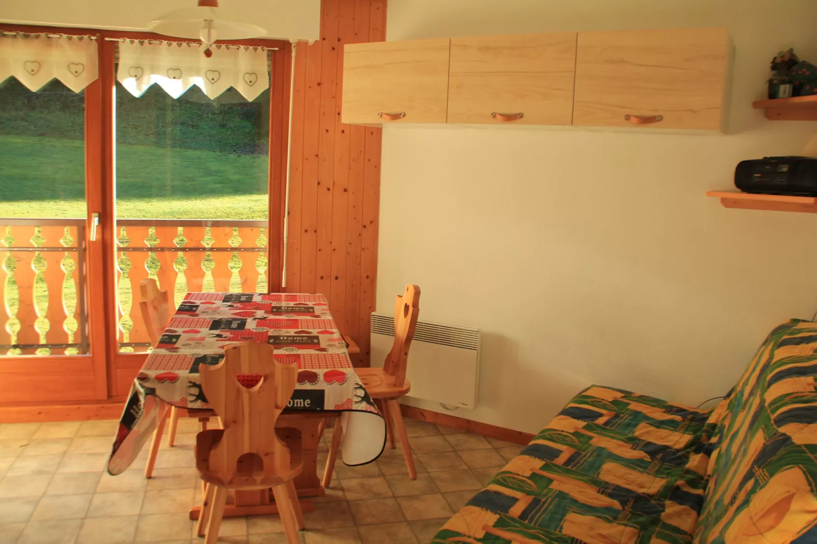 Violettes VL12  TELECABINE & NATURE 4 Pers-Wohnzimmer