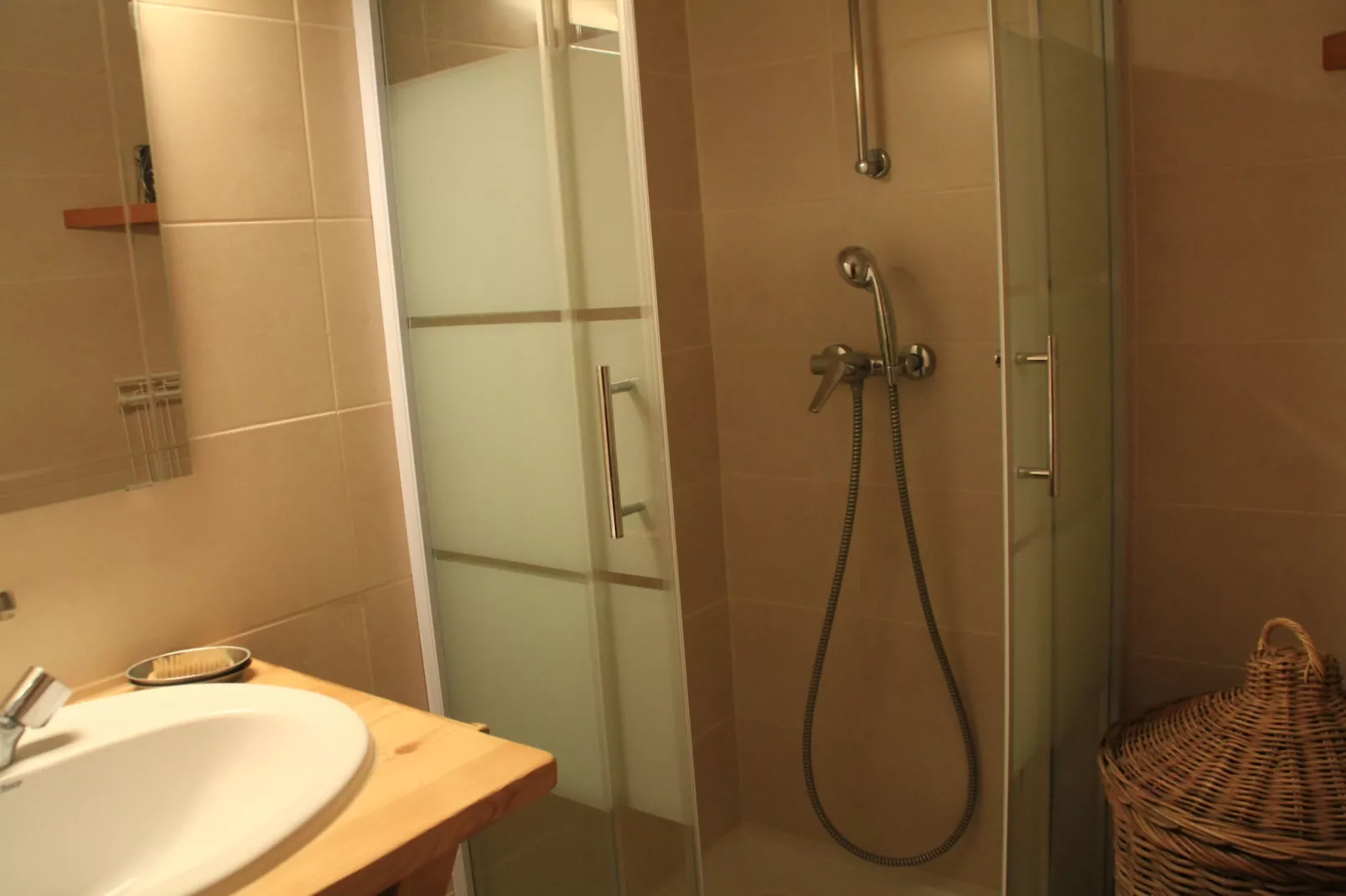 SABAUDIA SBB14 MOUNTAIN & VIEW 6 Pers.-Badezimmer