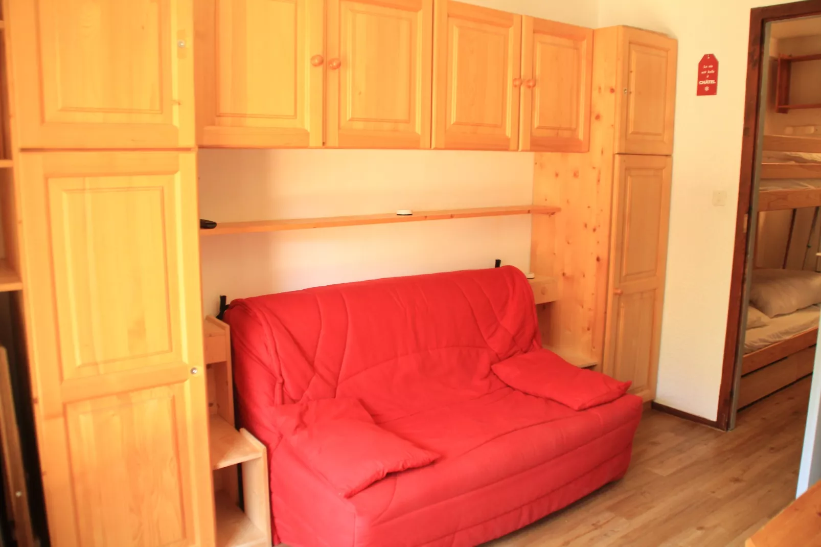 Le Linga LGB203 TELECABINE & MOUNTAIN 4 Pers-Living room