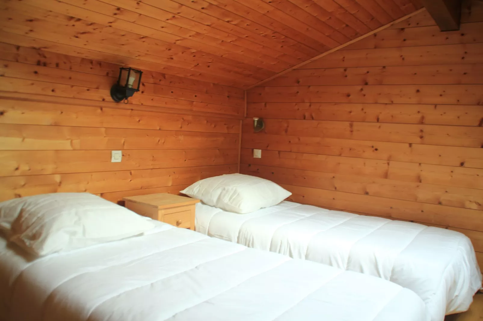 Petit Savoyard PY9 MOUNTAIN & COSY 6 Pers-Schlafzimmer