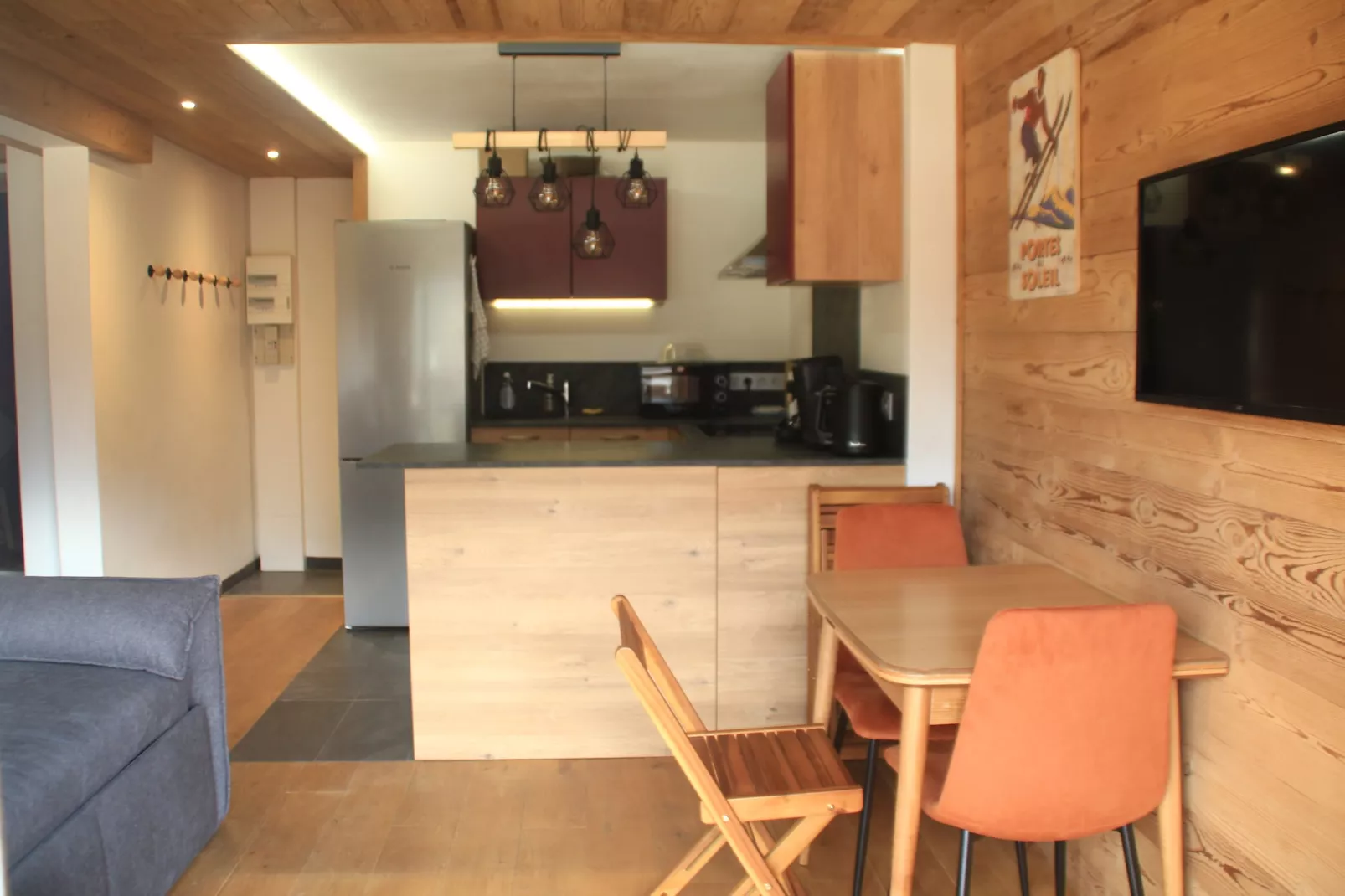 VERONICA VR51 NATURE & MOUNTAIN 6 Pers-Living room