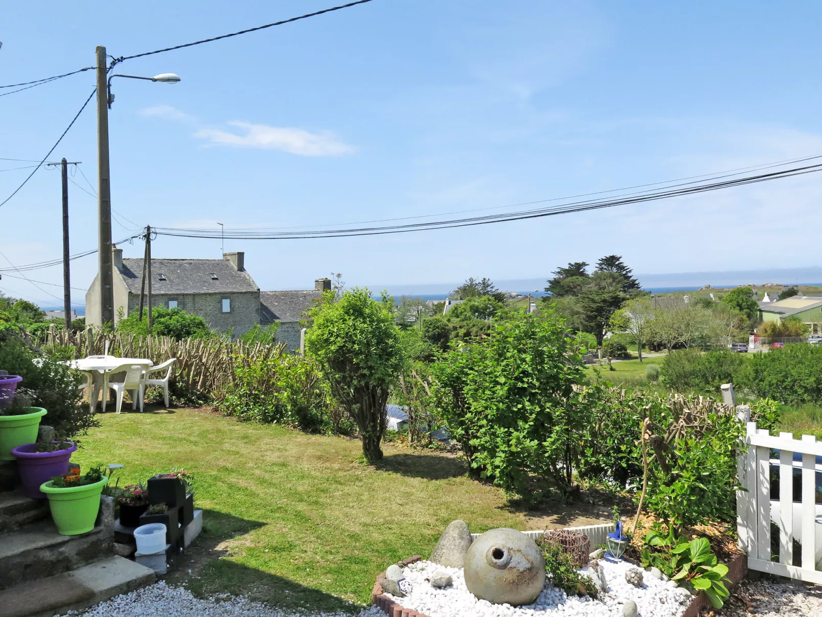 La Grande Roche (POD101)-Outside