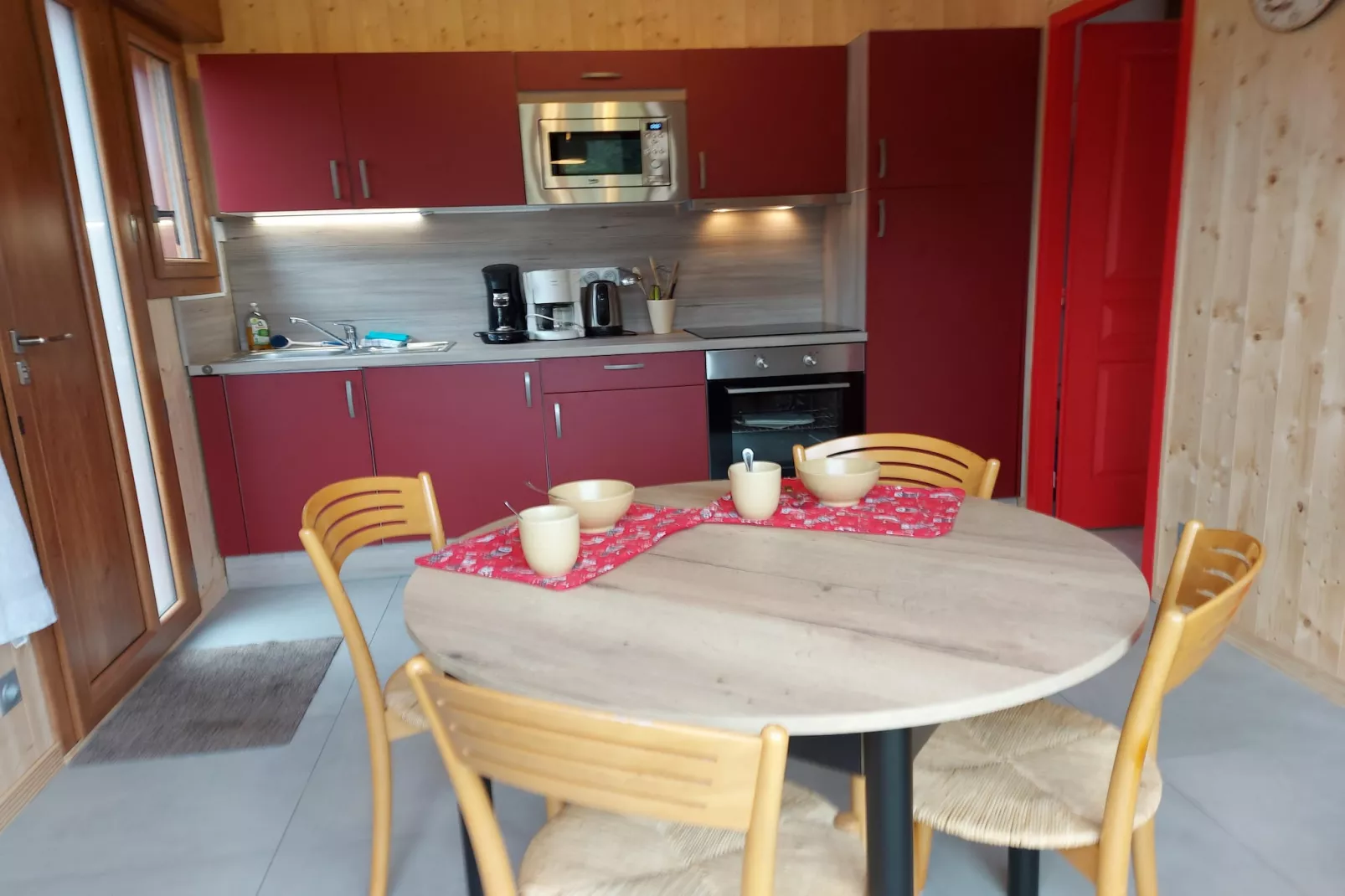 La Coccinelle et Salamandre-Dining room