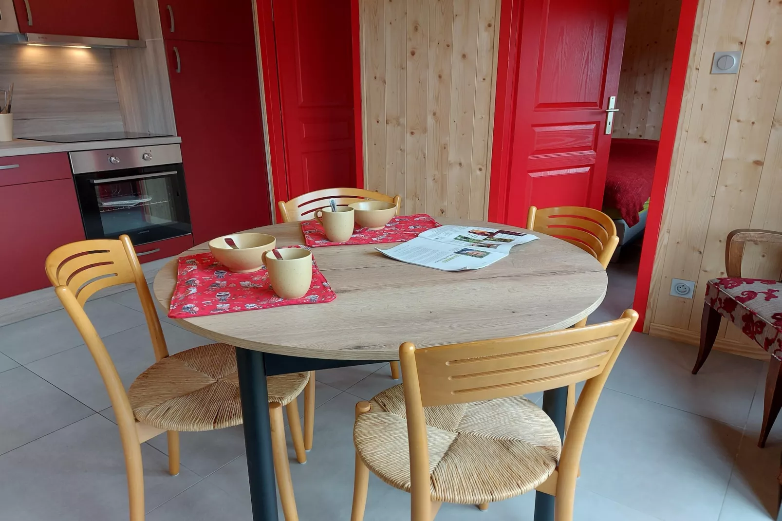 La Coccinelle et Salamandre-Dining room