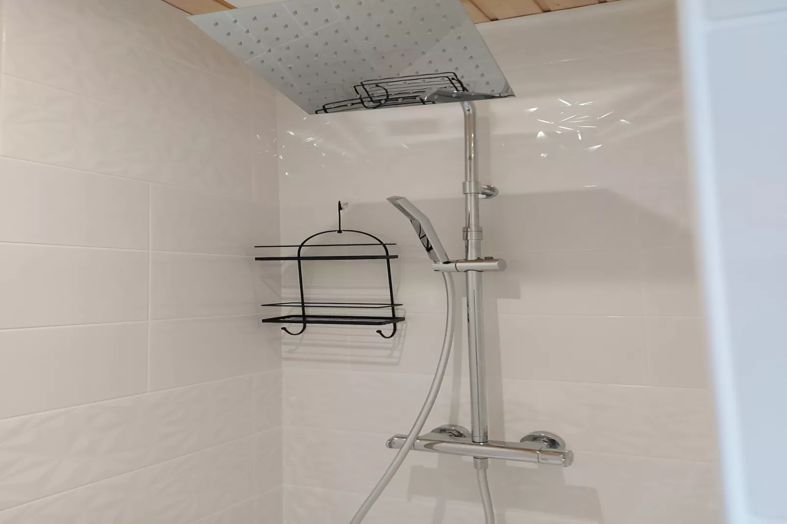 La Coccinelle et Salamandre-Bathroom