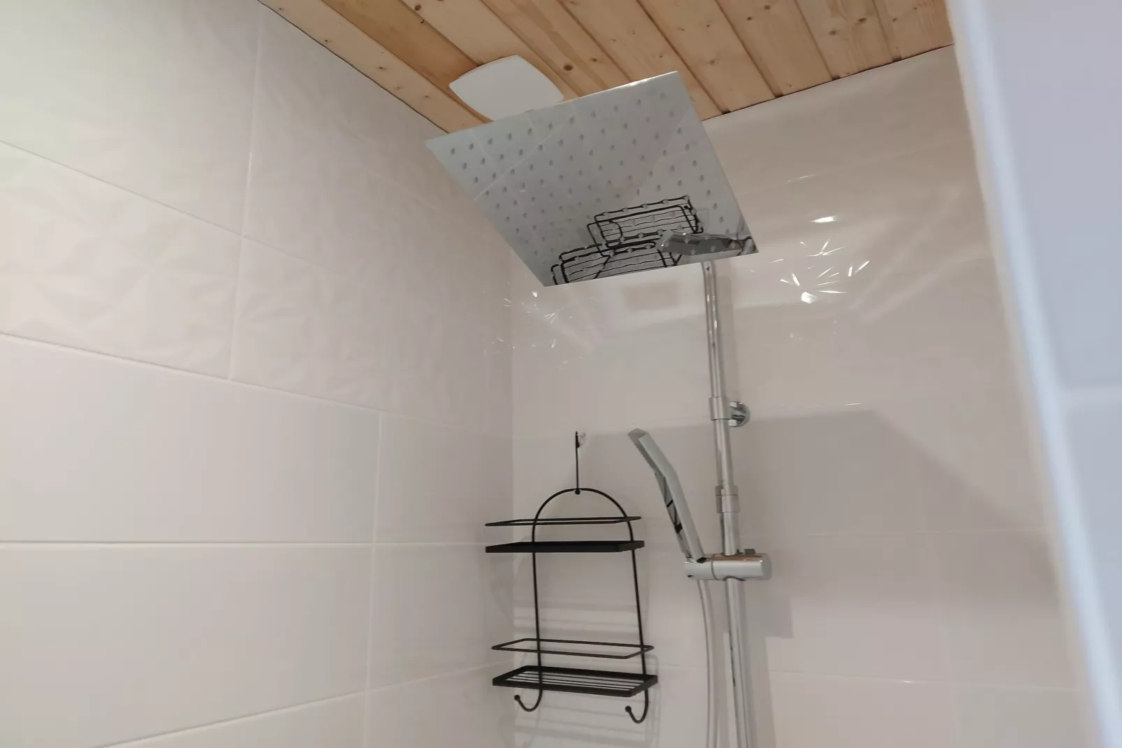 La Coccinelle et Salamandre-Bathroom