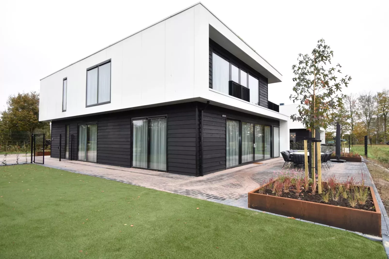 Villa Maan 301-Jardins en été