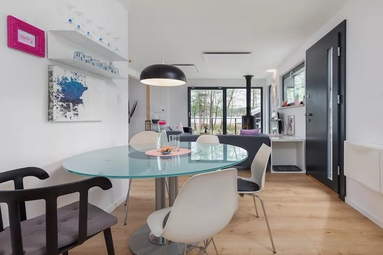 Dom wakacyjny dla 6 osób nad jeziorem Wisełka-Wohnzimmer