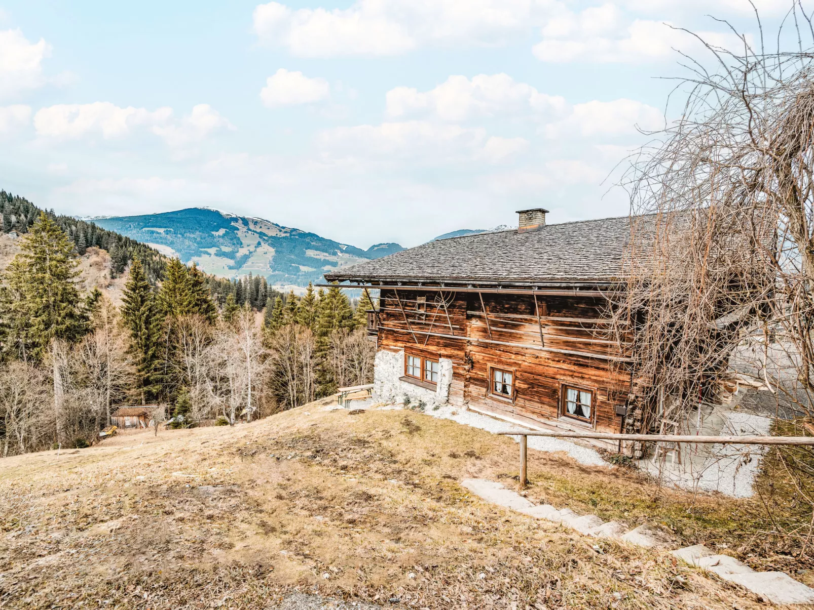 Alte Sahnealm-Outside