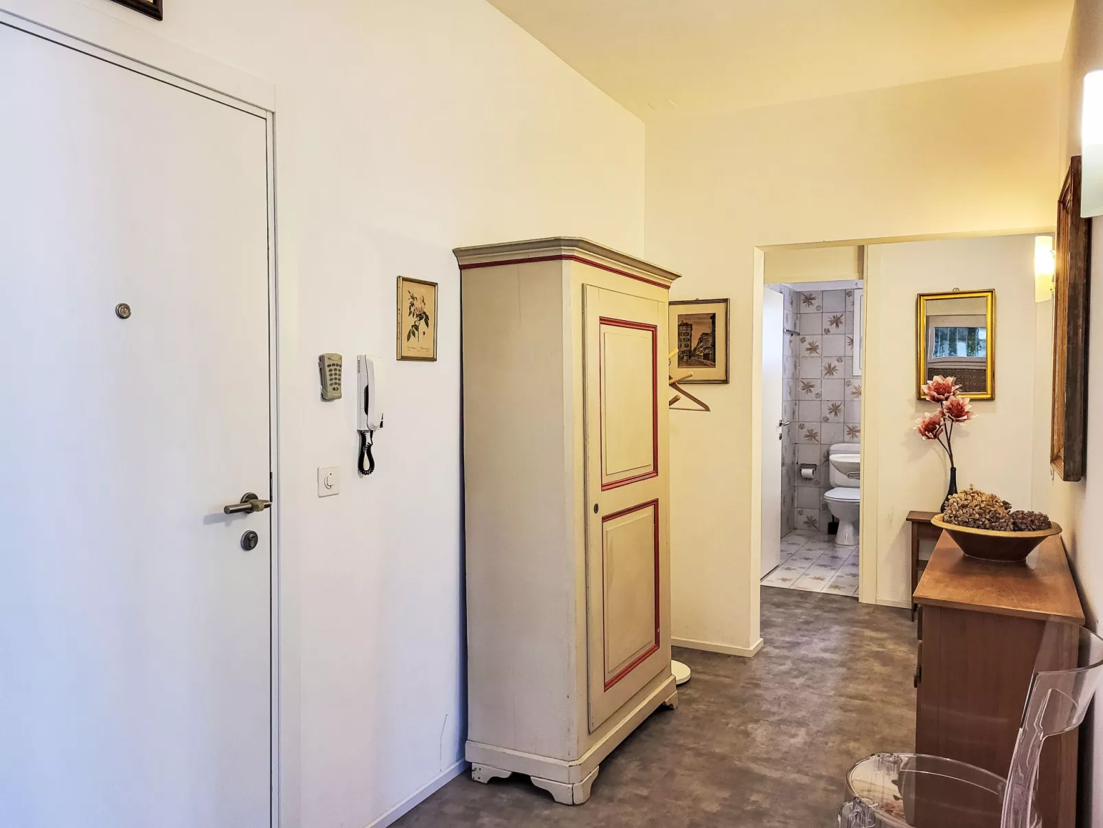 App. Castausio 26-Inside